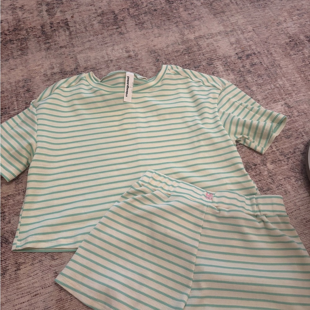 Missguided + Mint Striped woman’s Set